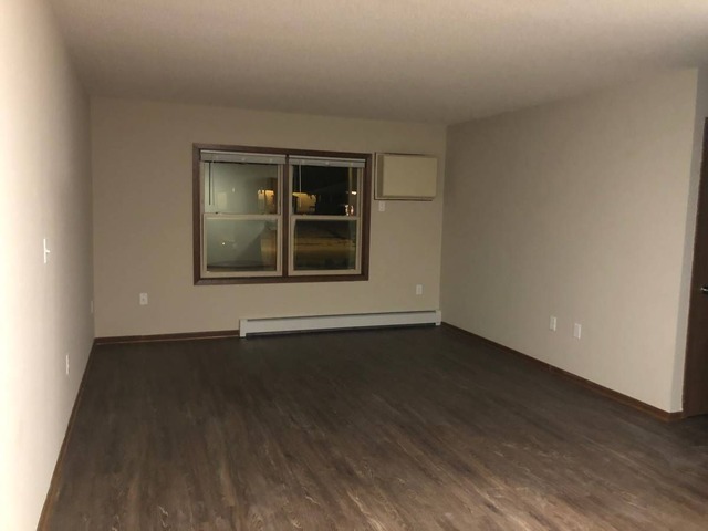 Maple Leaf Apartments Manawa Wi 99 00 Security Deposit Special If You Lease By December 31st 2019 In Manawa Waupaca County Wisconsin Portage County Buy Sell Trade